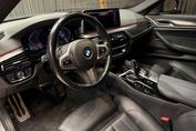 BMW Seria 5 Touring 520d xDrive M Sport