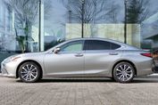 Lexus ES 300h Business Edition +
