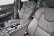 Volvo XC60 B5 B AWD Plus Dark