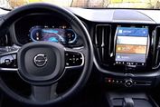 Volvo XC60 B4 D AWD Plus Dark aut