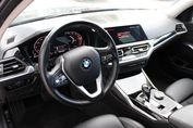 BMW Seria 3 Touring 320d Sport Line