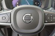 Volvo XC60 B4 B Momentum Pro aut