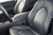 Toyota Camry 2.5 Hybrid CVT