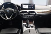 BMW Seria 5 Touring 520d xDrive Luxury Line