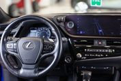 Lexus ES 300h F Sport Design
