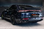 Porsche Panamera 4 E-Hybrid Platinum Edition