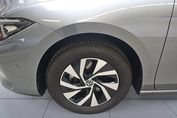 Volkswagen Passat 1.5 TSI  DSG