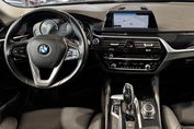 BMW Seria 5 518d Advantage aut