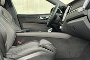 Volvo XC60 B5 B AWD Plus Black Edition aut