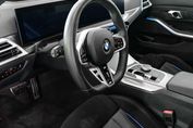 BMW Seria 3 330i xDrive M Sport