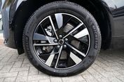 Volvo XC60 B5 AWD Plus Dark