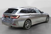 BMW Seria 3 330i xDrive M Sport aut