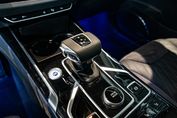Hongqi HS5 2.0T AWD