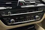 BMW Seria 5 530i xDrive M Sport sport