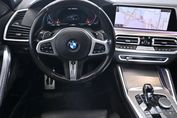 BMW X6 M50i