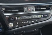 Lexus ES 300h Business Edition