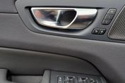 Volvo XC60 T6 Plug-In Hybrid AWD Plus Dark