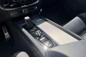Volvo XC60 B4 B R-Design