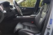 Volvo XC60 B4 D AWD Plus Dark aut