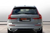 Volvo XC60 B4 D AWD Plus Dark
