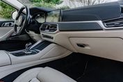 BMW X6 M50i