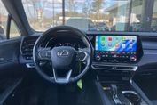 Lexus RX 350h Omotenashi