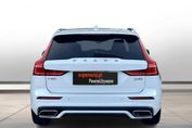 Volvo V60 D4 R-Design