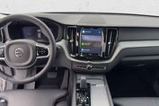 Volvo XC60 B5 B AWD Plus Dark aut