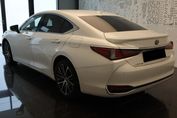 Lexus ES 300h Business Edition 2.5 E-CVT