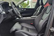 Volvo XC60 B5 B AWD Plus Dark aut