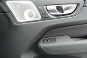 Volvo XC60 T8 Plug-In Hybrid AWD Ultra Bright