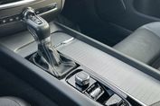 Volvo V60 D4 R-Design