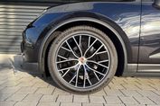 Porsche Macan 4