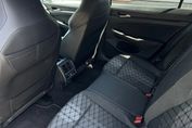 Volkswagen Golf 1.5 eTSI EVO R-Line DSG