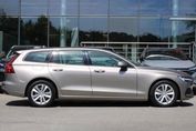 Volvo V60 B4 D Momentum Core