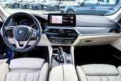 BMW Seria 5 Touring 520d xDrive Luxury Line