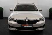 BMW Seria 5 520d xDrive Luxury Line aut