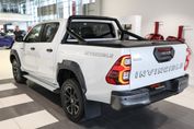 Toyota HiLux Double Cab Invincible 4x4 AT