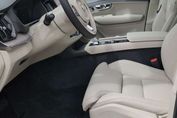 Volvo XC60 B5 AWD Ultra Bright