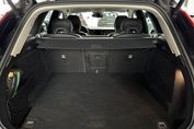 Volvo XC60 B5 B AWD Plus Dark aut