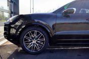 Porsche Cayenne Coupe E-Hybrid Black Edition