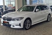 BMW Seria 3 320d xDrive Luxury Line aut