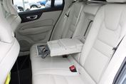 Volvo V60 Cross Country D4 Momentum Pro aut