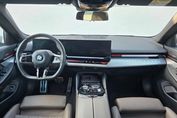 BMW Seria 5 520d xDrive M Sport aut