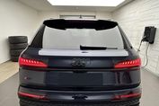 Audi Q7 50 TDI quattro S Line