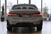 BMW Seria 3 318i M Sport aut