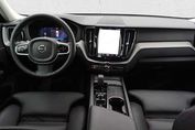 Volvo XC60 B5 B AWD Plus Dark