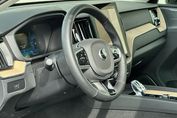 Volvo XC60 B5 B AWD Ultra Dark