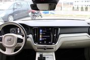 Volvo V60 Cross Country D4 Momentum Pro