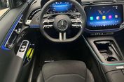 Mercedes Klasa E 300 e  4-Matic AMG